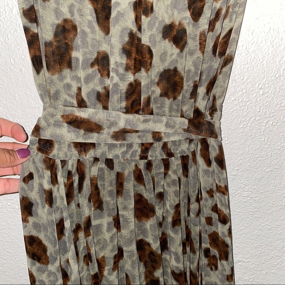 Olivaceous Animal Print Chiffon Faux Belt tie Wrap Maxi Dress 
Mobwife style - Picture 6 of 10